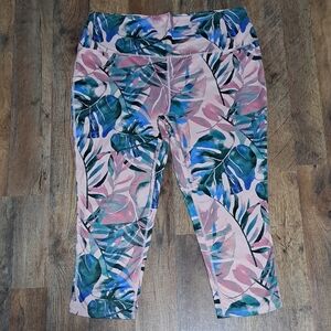 Reel Legends Pink Tropical Leaf Capri Leggings with Green & Blue Accents Size XL